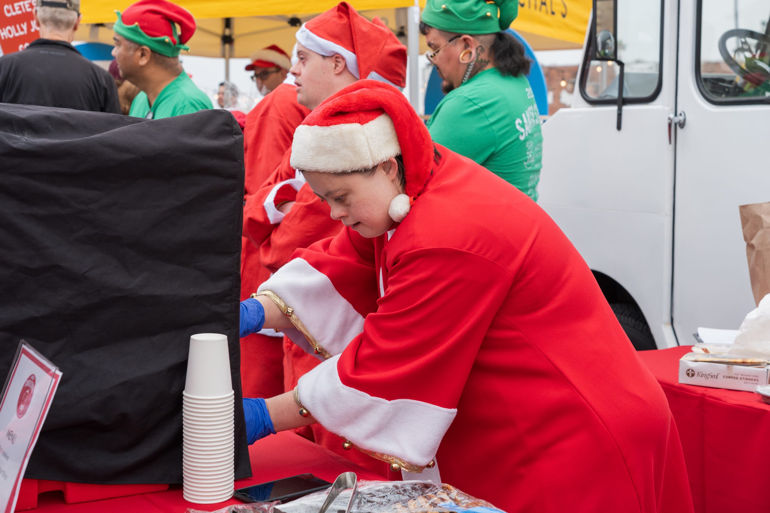 Mychals Santa Stroll - Ledesma Studios-1383